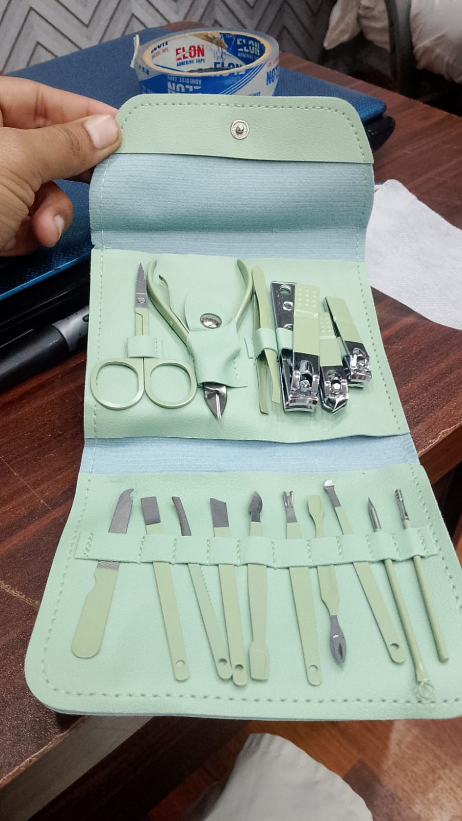 16 in 1 Nail kit Manicure Cutters Nail Clipper Set Household Stainless Steel Ear Spoon Nail Clippers Pedicure Nail Scissors Tool Set